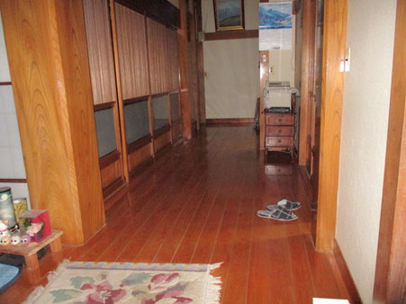 研磨作業と強膜油性ニスで復活