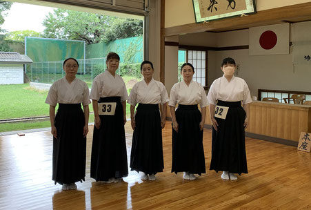 女子選抜選手(左から前澤、村上(上尾)、圓子、奈良(幸手)、大垣(久喜、補欠))