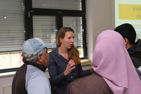 Einzelgespräche im Anschluss an den Vortrag
