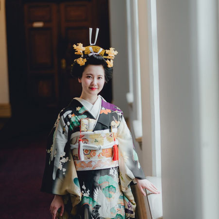 京都でアンティークや古典柄のお衣装で前撮り - 和装花嫁専門店「右左
