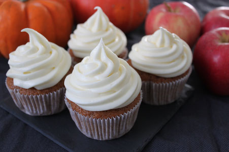 Kürbis Apfel Pumpkin Apple Cupcakes Muffin Frischkäse Cream Cheese