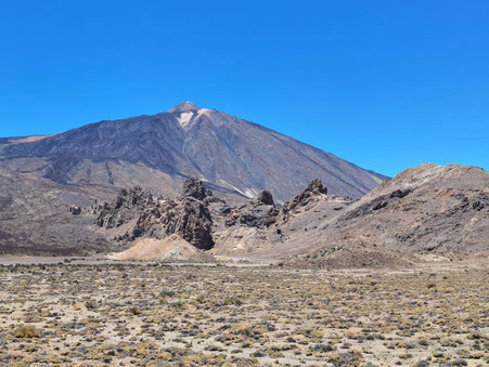 Canaries, Tenerife : volcan Teide et Roques de Garcia