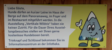 Hinweisschild am Haus der Berge, Berchtesgaden