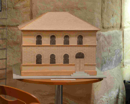 Das Mini-Modell der ehemaligen Synagoge in Neustadt.