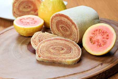 bolo de rolo, pernambuco kuchen, recife, kuchen, spezialität, dessert, rollkuchen, guave füllung, geschenk, früstück, brasilien