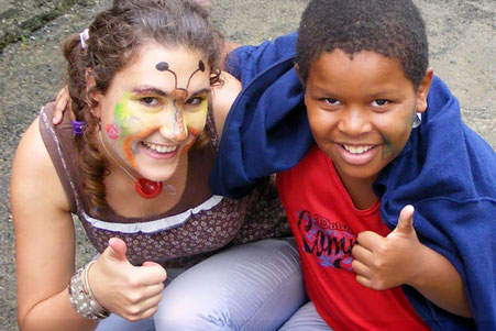 Volunteering Brasilien – persönliche Begegnung zwischen Teilnehmerin und Kind