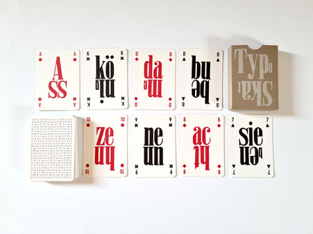 Das TypoSkat mit 32 Spielkarten