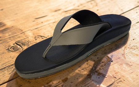 Beispiel individuell gefertigte Flip Flops für Herren