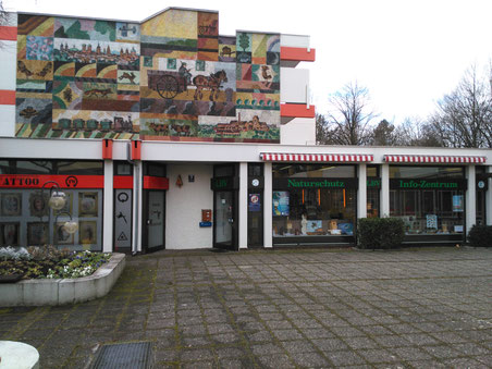 Blick auf das Naturschutz-Info-Zentrum in Puchheim. Foto: R. Schoonhoven