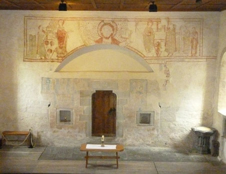 Das Stifterbild in der Ritterhaus-Kapelle stellt die Schenkung an den Johanniterorden dar.