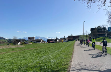 (Bild: veloreise-bubikon.weebly.com)