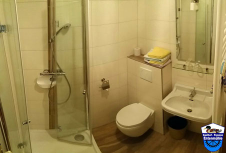 Doppelzimmer Nr. 6 mit Dusche/WC/Wlan/LED Sat-TV   