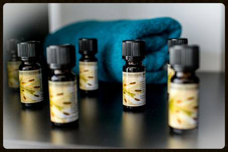 Aromaöl Massage, Büro Massage, Massage Praxis in Duisburg, Düsseldorf, Essen, Krefeld, Kamp-Lintford und  Umgebung