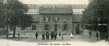 La place de la gare au début XXème siècle. (Collection Roland Sermet).