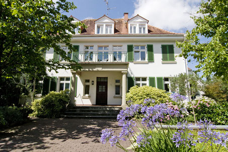 Heidelberg fully furnished apartment - 1920s villa