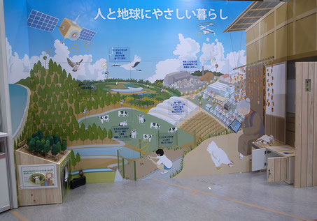 大手企業のイベントブースデザインを担当するマルチクリエイターYORIYASU