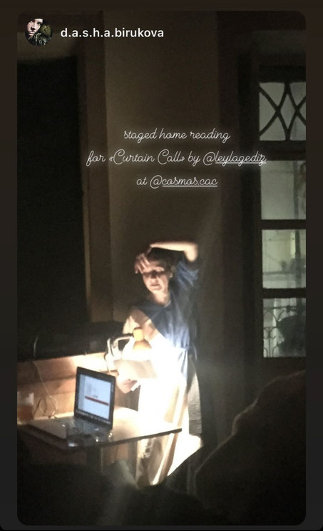 Leylâ Gediz reads from her selection of texts titled "Home Staging" 2023-2024
