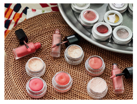 ニコ舎 手作りコスメ教室 「Point Make up」