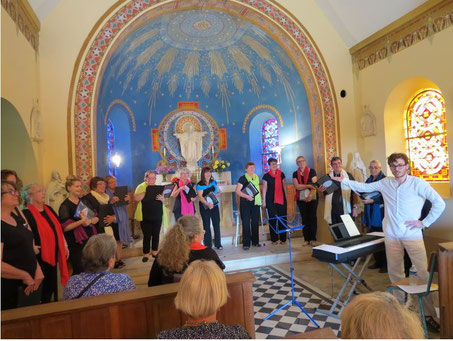 Le chef de chœur Nathan Renard dirige la chorale Cholory depuis septembre 2016.