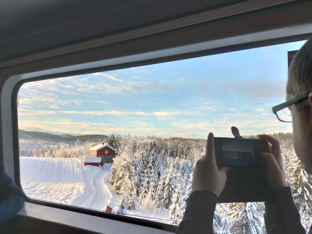 Die Bahnstrecke nach Bergen bietet einen traumhaften Panoramablick.