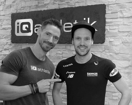 Andreas Wagner von iQ athletik und der zweifache Ironman-Weltmeister Patrick Lange