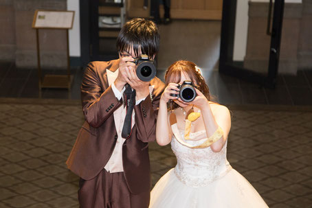 THE LANDMARK SQUARE OSAKA（ザ ランドマークスクエア オオサカ） 結婚式の持ち込みカメラマンは結婚式moviesへお任せください。 挙式披露宴の記録ビデオがハイビジョン撮影＆Blu-ray納品で55,000円 写真撮影が55,000円 撮って出しエンドロール55,000円～