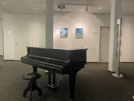Astrid Krömer Malerei, Spiegelung und Meeresrauschen, Acryl auf Leinwand, 2018, 90 x120 cm im Wilhelminenhaus Kiel