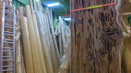 磨き丸太と珍銘木