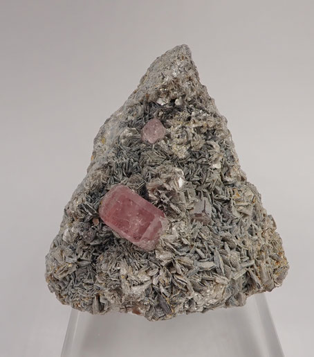 Pink apatite