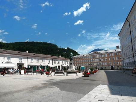 Auf den Spuren von Mozart in Salzburg: Mozartplatz