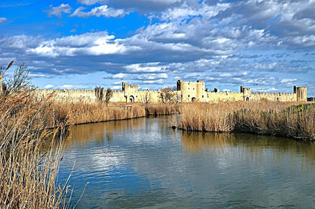 Camargue Sehenswürdigkeiten: Alte Festungsstadt Aigues-Mortes