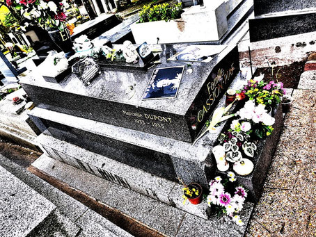 Paris Friedhof Père Lachaise: Grab von Edith Piaf