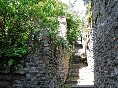 Tagesausflug Lüttich Tipps: Verwinkelte Gassen Coteaux de la Citadelle