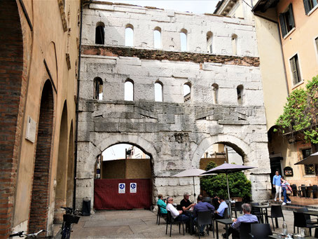 Verona Romeo und Julia: Römisches Tor Porta Borsari