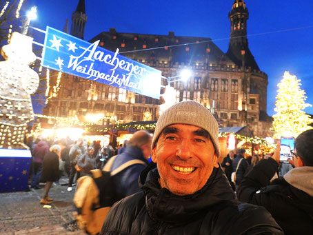 Aachen Sehenswürdigkeiten Top 10: Bummel über den Weihnachtsmarkt