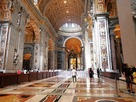 Vatikan Sehenswürdigkeiten: Der Petersdom