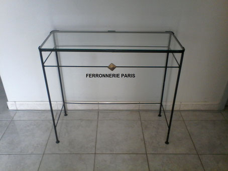 Console en fer forgé dessus verre