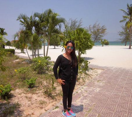 Aya, a female private tour guide in Sihanoukville, Cambodia, specializing in shore excursions for cruise guests