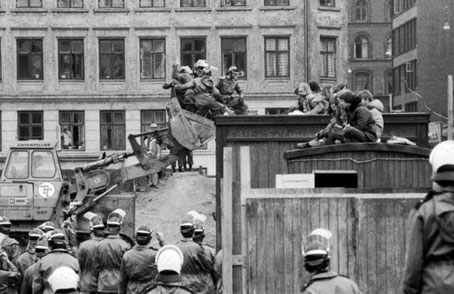 Politiets første rydningsforsøg af "BYGGEREN", den 22. april 1980