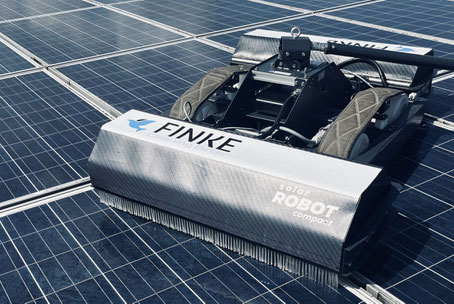 Modernste Technik mit Photovoltaik Roboter