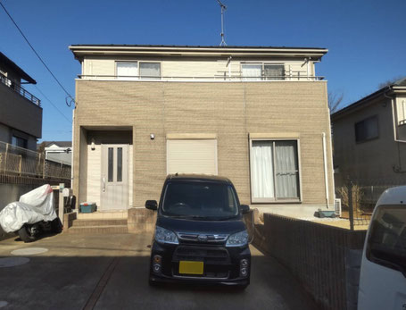 塗装前の戸建て全体写真