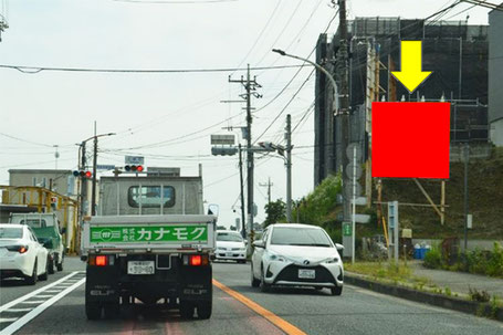 麻生区上麻生　鶴川街道「上麻生」　貸し看板