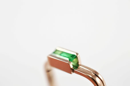 bague carrée en or rose recyclé et émeraude - pink gold 18k and emerald ring