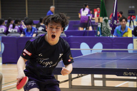 横部はシングルス5勝、ダブルス4勝1敗の活躍を見せた(写真提供:スポーツ東洋)