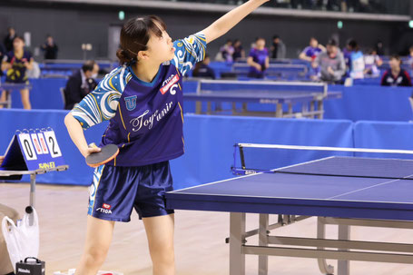 力強い両ハンドで1回戦を完勝した浦部(写真提供:卓球メディアRallys)