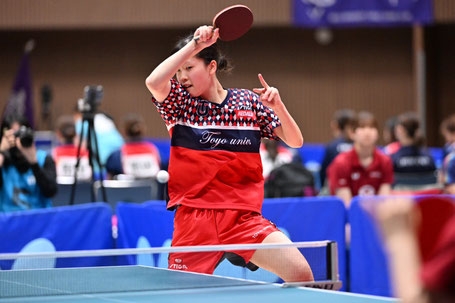 浦部は専修大学戦・筑波大学戦で逆転勝利する等、勝負強さを見せた(写真提供:関東学生卓球連盟)