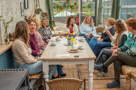 Ontmoeten & Verbinden in Noord-Holland voor vrouwelijke ondernemers, platform PowerVrouwen Gelderland, ambassadeur Petra Steffens