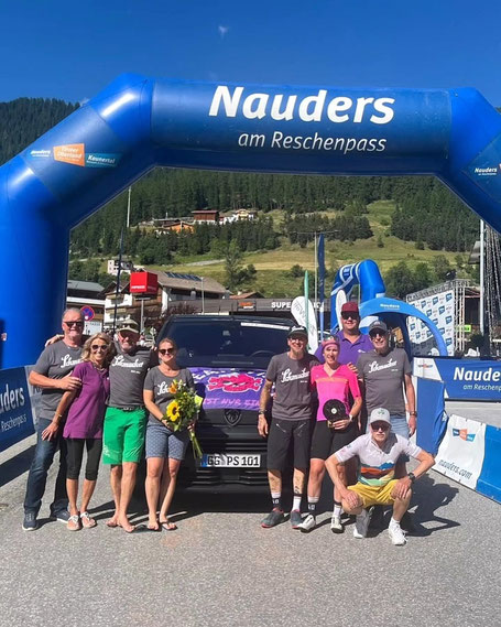 Tina Büttner gewinnt das Race Across the Alps