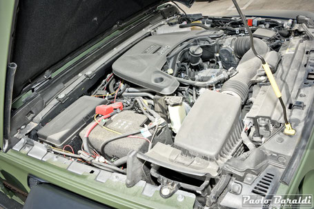motore Pentastar V6 da 3,6 litri che eroga 285 cavalli e 352 Nm