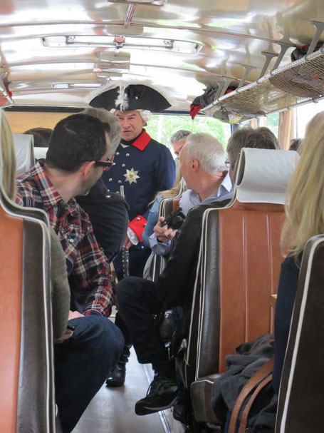 Der Alte Fritz im Bus der Nostalgietour